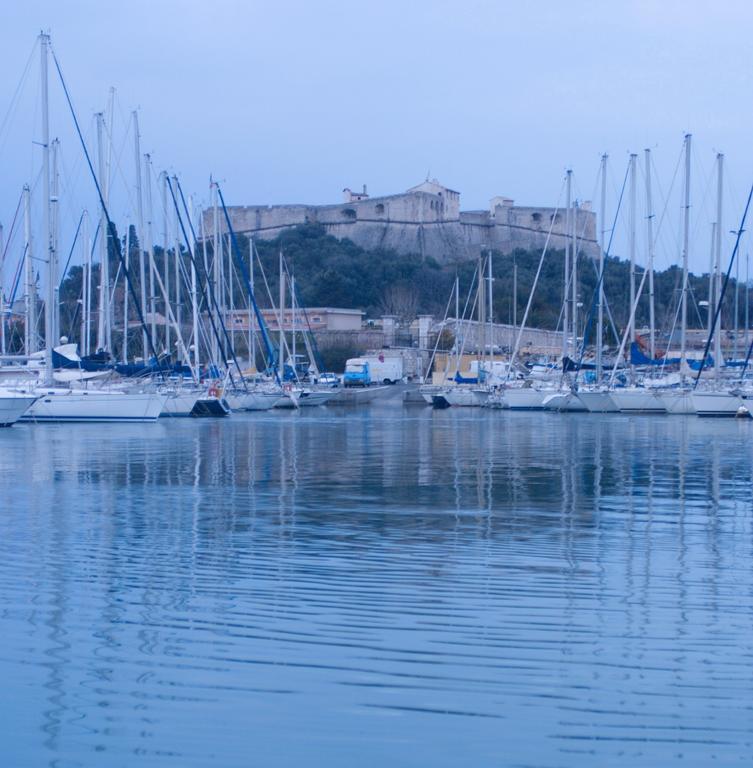 Stars Antibes Otel Biot Dış mekan fotoğraf